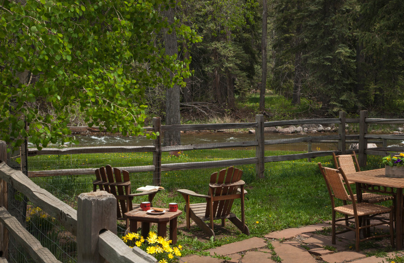 Patio at O-Bar-O Cabins.