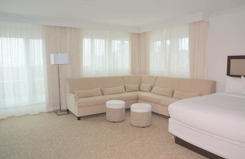 Guest room at Icona Golden Inn.