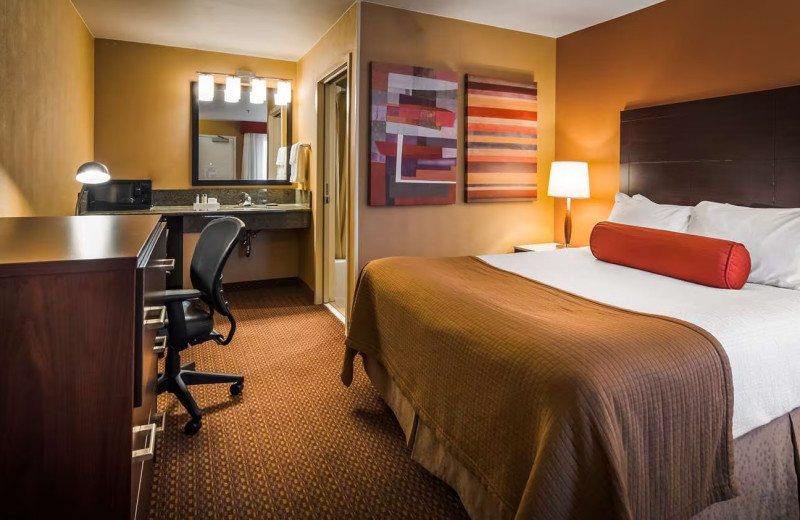 Guest room at Best Western Plus Rancho Cordova Inn.