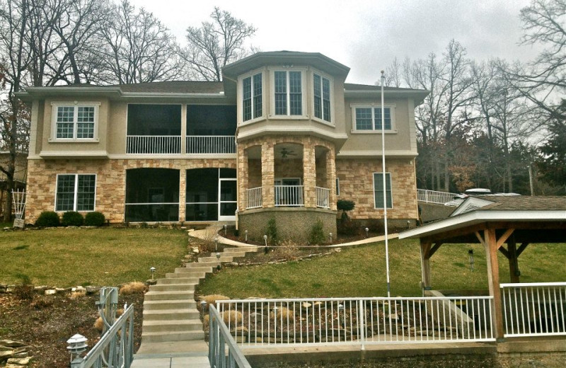 Rental exterior at Sunset Inn Resort.