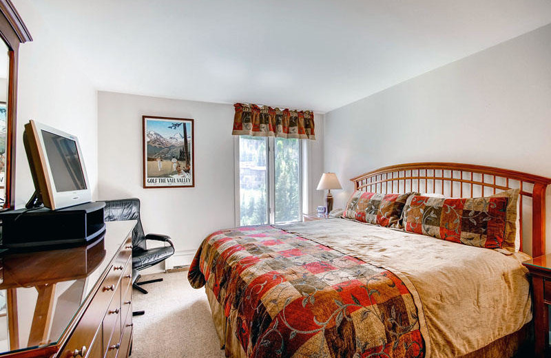 Rental bedroom at Lion Square Lodge.