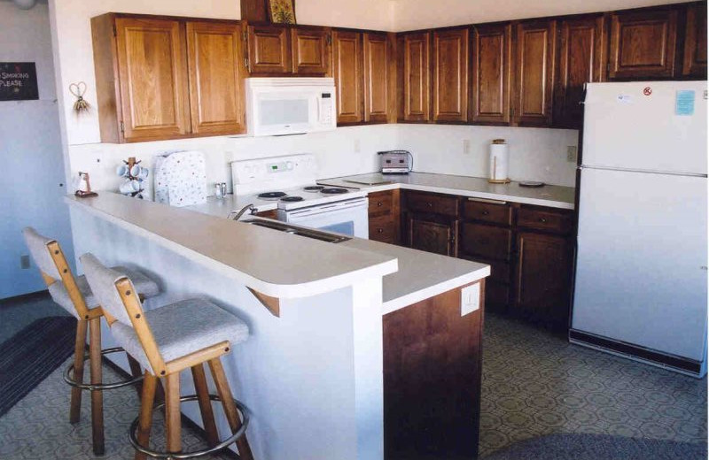 Guest kitchen at Hi-Tide Ocean Beach Resort.