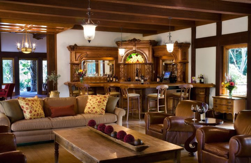 Lounge view at Harvest Inn by Charlie Palmer.
