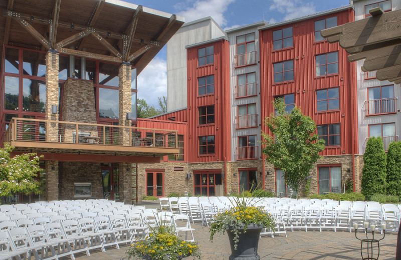 Weddings at Bear Creek Mountain Resort.