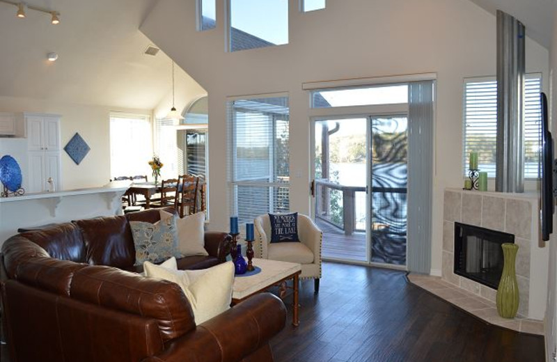 Living room at Paddle Time.