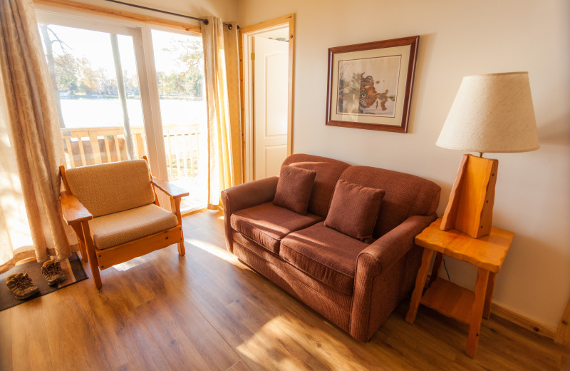 Cottage living room at Scotsman Point Cottage Resort. 