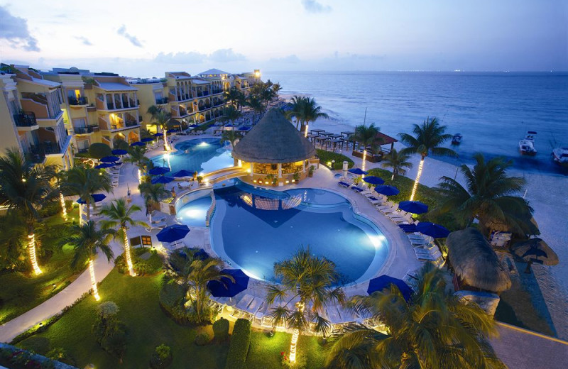 Exterior view of Gran Porto Real Resort and Spa Playacar.