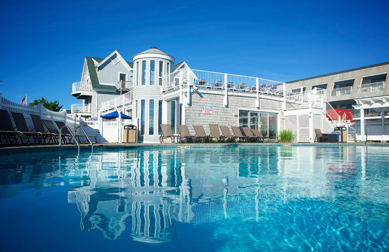 Outdoor pool at Anchorage Inn.