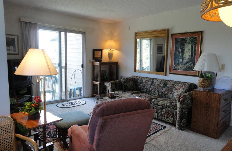 Guest living room at Pinnacle Inn Resort.