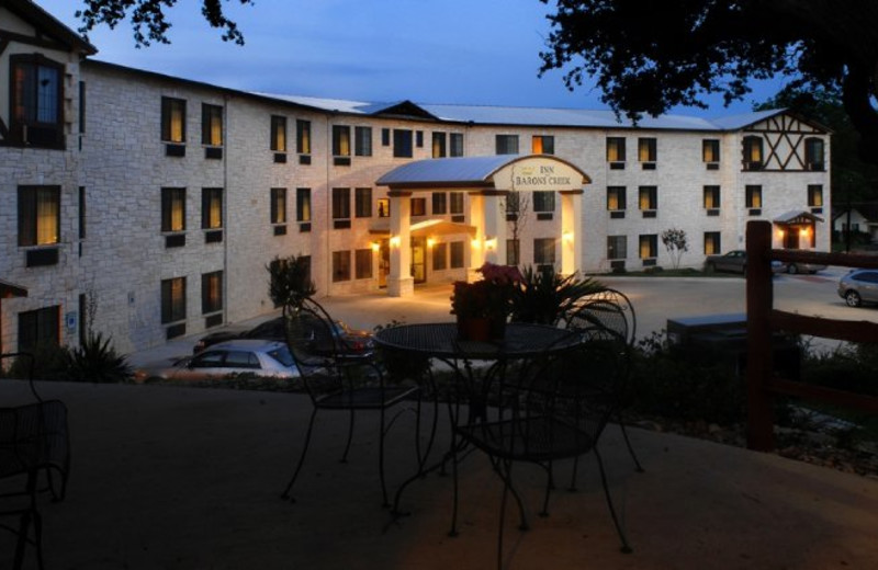 Exterior view of Inn on Barons Creek.