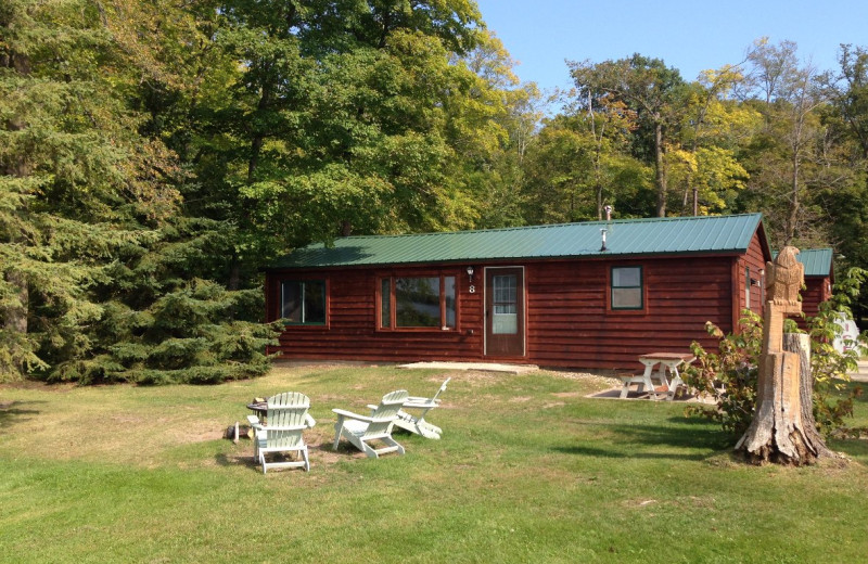 Cabin exterior at Sunset Bay Resort.