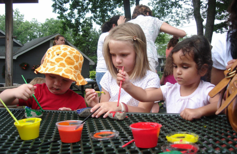 Kids activities at Woodloch Resort.