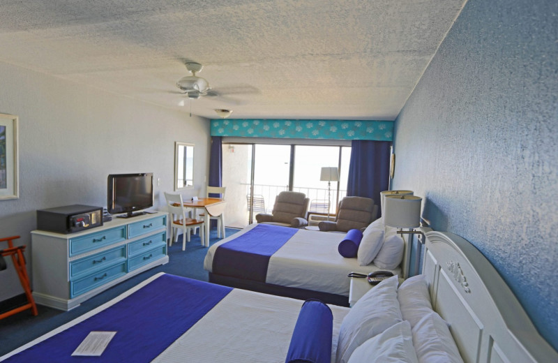 Guest room at Shoreline Island Resort.