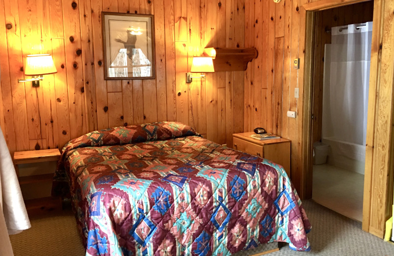 Suite bedroom at Golden Eagle Lodge.