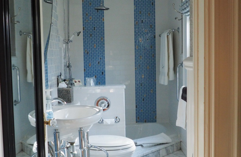 Guest bathroom at Juniper Hill B&B.