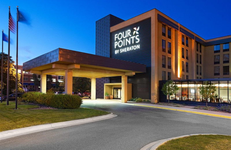 Exterior view of Four Points by Sheraton Minneapolis Airport.