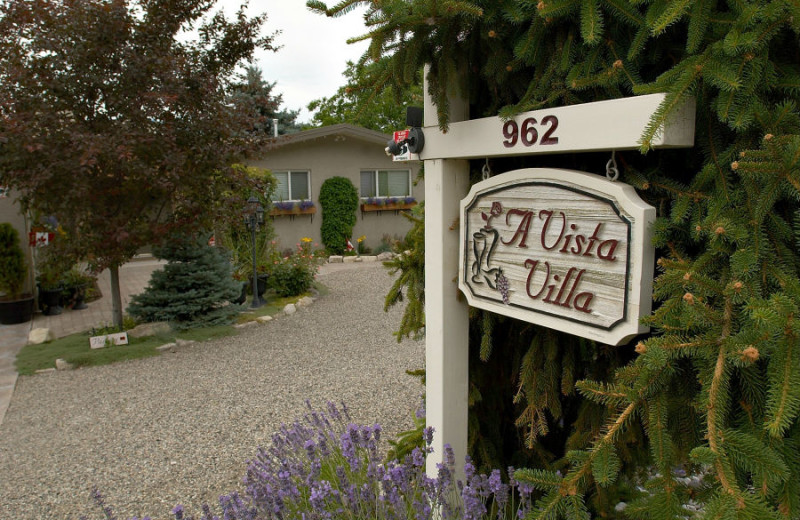 Exterior view of A Vista Villa Couples Retreat.