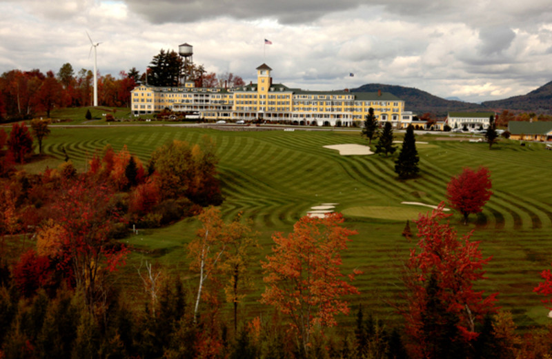 Exterior view of Mountain View Grand Resort.