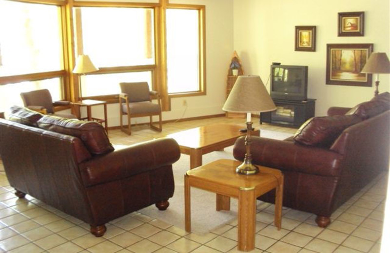 Cottage living room at Shawnee Bay Resort.