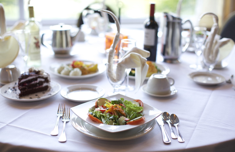 Your choice of a variety of different dining options!*
*plated meals are subject to an additional fee