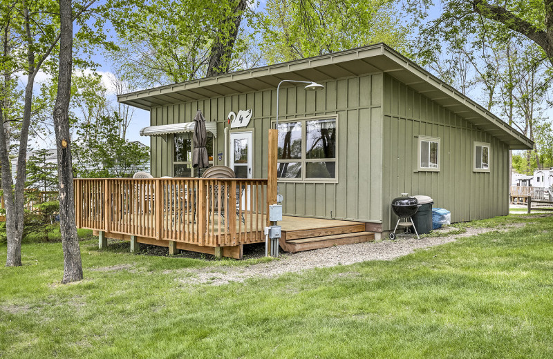 Cabin exterior at Swan Lake Resort.