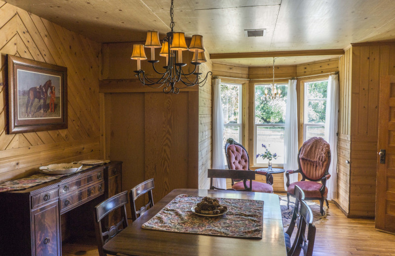 Rental dining room at Madison Management.