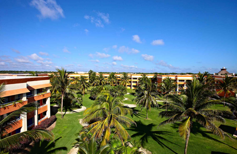 Exterior view of Bahia Principe Tulum.