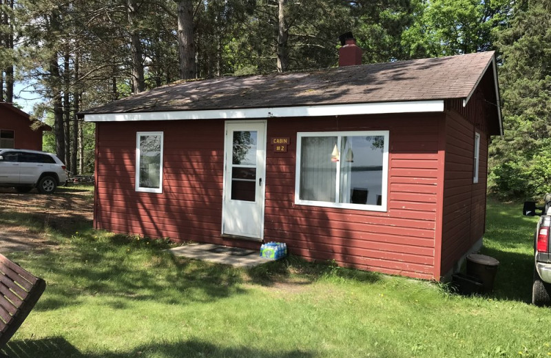 Cabin exterior at Driftwood Resort.