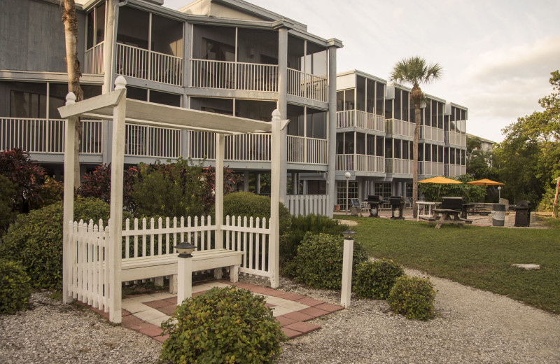 Exterior view of Englewood Beach & Yacht Club.