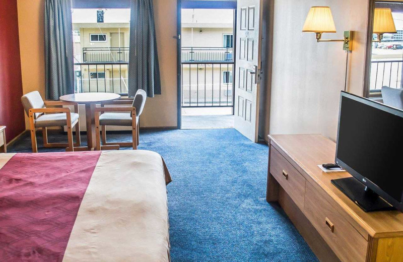 Guest room at Econo Lodge North - Cedar Point.