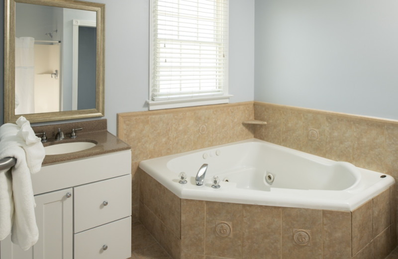 Rental bathroom at Jersey Cape Realty