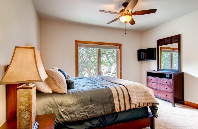 Guest room at Black Canyon Inn.