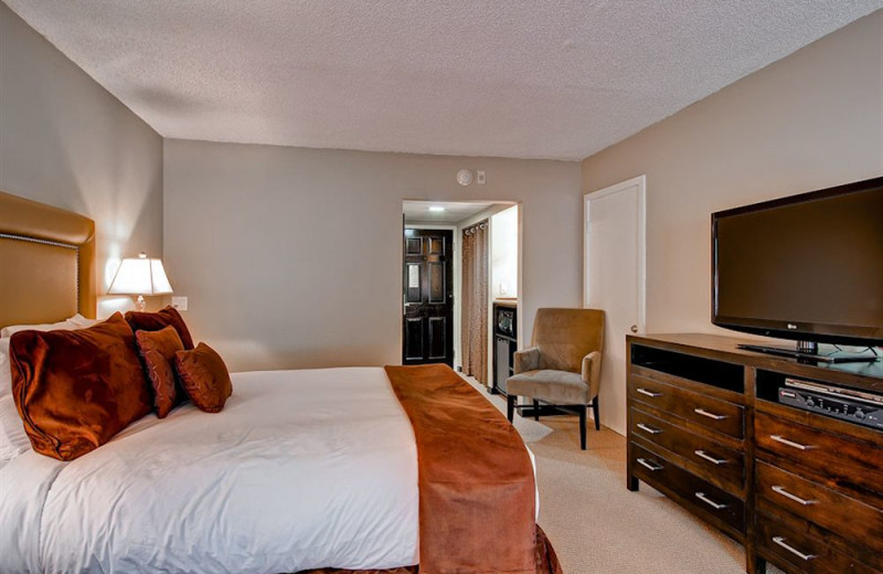 Guest room at Inn at Aspen.