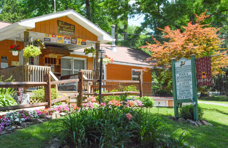 Exterior view of Yogi at Shangri-La - Jellystone Park.