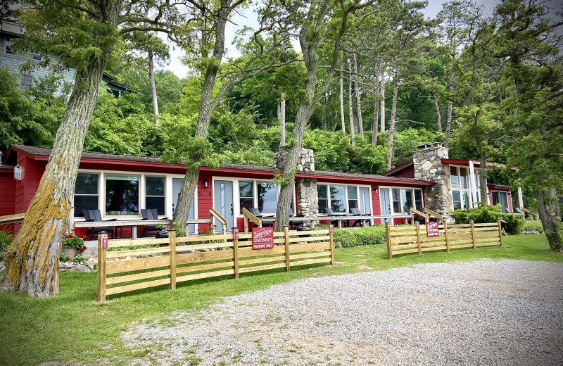 Exterior view of Chimney Corners Resort.