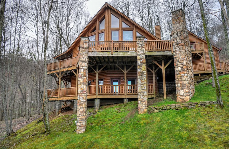 Rental exterior at Smoky Mountain Retreat Realty.