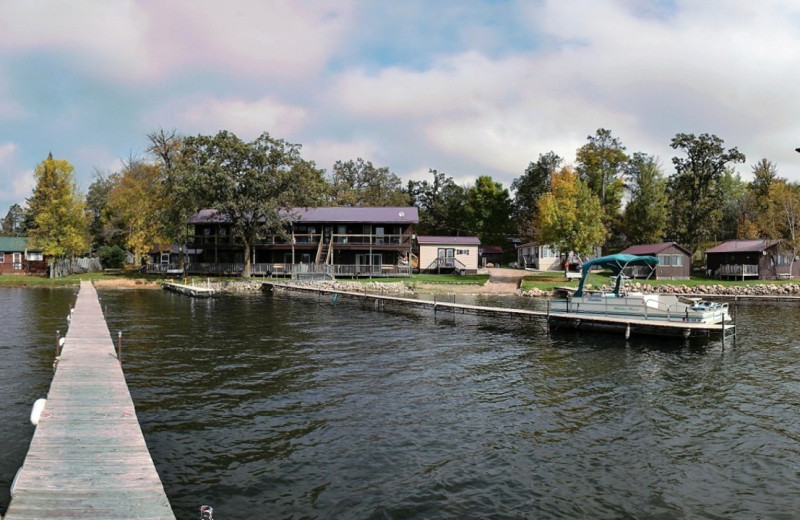 Exterior view of Whaley's Resort & Campground.