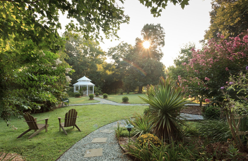 Grounds at Arrowhead Inn Bed 