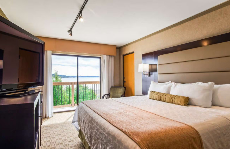 Guest room at Best Western Plus Silverdale Beach Hotel.
