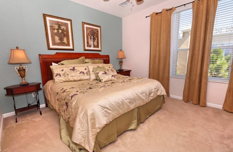 Vacation rental bedroom at Vista Cay Inn.