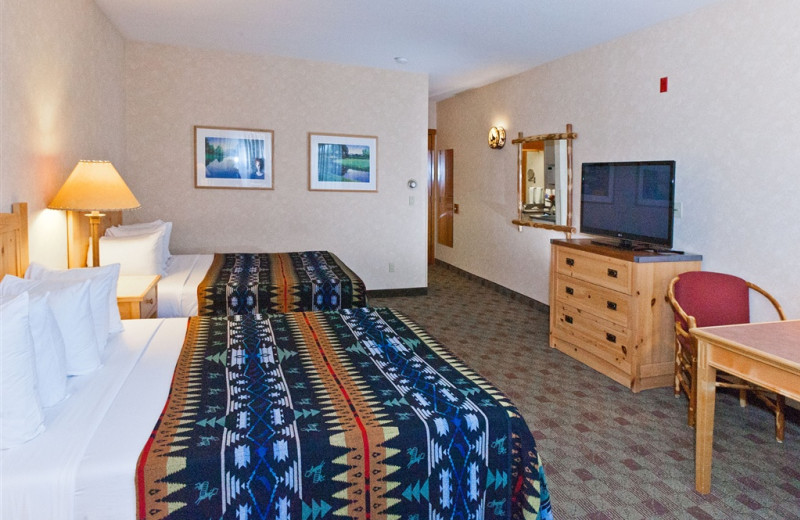 Guest room at The Heathman Lodge.