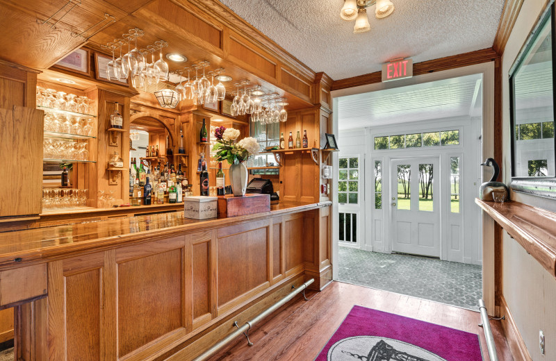 Bar at Kent Manor Inn.