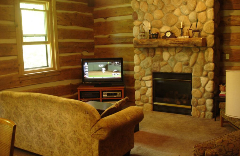 Cabin living room at Larsen Log Cabins.