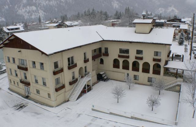 Exterior View of Adventure Inn