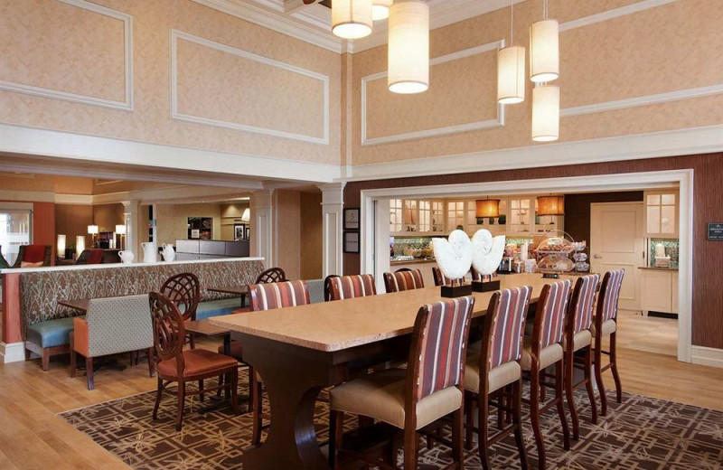 Dining at Hampton Inn & Suites Outer Banks/Corolla.