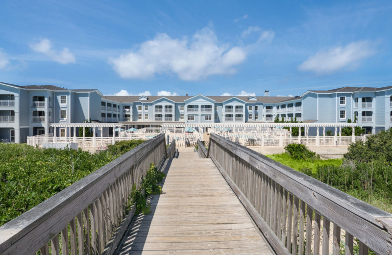 Exterior view of Hampton Inn & Suites Outer Banks/Corolla.