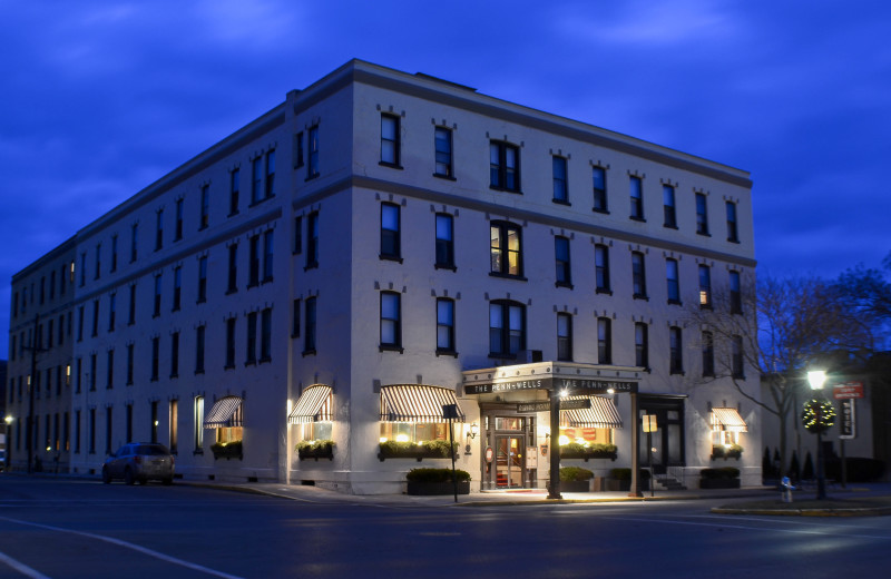 Exterior view of Penn Wells Hotel & Lodge.