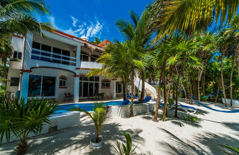 Outdoor pool at Casa Playa del Caribe.