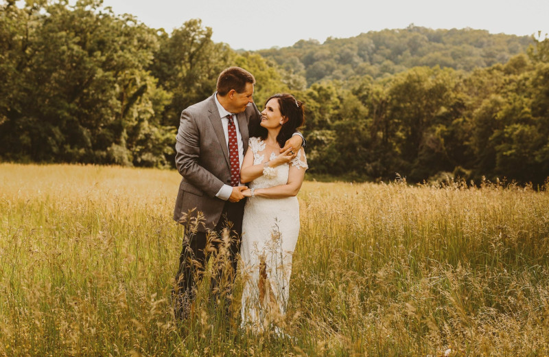 Wedding couple at Harpole's Heartland Lodge.