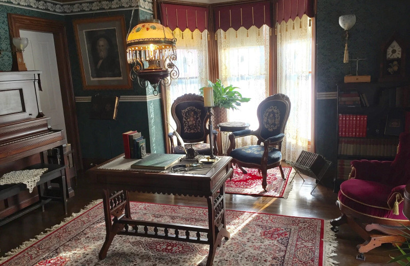 Library at Hubbell House Bed 
